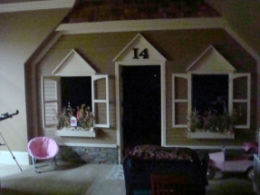 Playhouse Built-In Playhouse